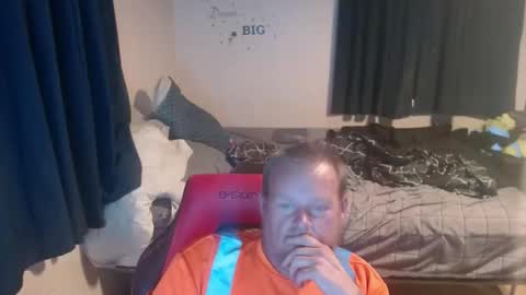 Snapshot of pecker40 chatting on April 21, 2026, 1:42 am pecker40 online show from April 21, 2026, 1:42 am
