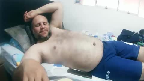 Snapshot of pedrofalfan chatting on May 17, 2026, 7:43 pm Pedro online show from May 17, 2026, 7:43 pm
