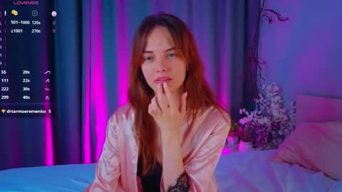 Snapshot of peggyhodges chatting on September 30, 2025, 7:19 pm LisaDrako online show from September 30, 2025, 7:19 pm