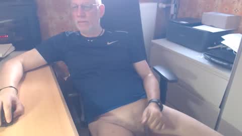 Pemue65 online show from May 4, 2026, 6:09 am