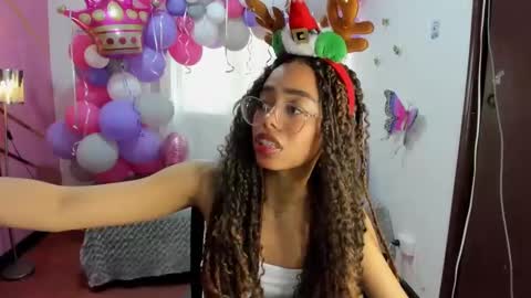 peneelopeecute online show from December 18, 2024, 9:08 pm
