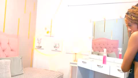 peneelopeecute online show from July 20, 2026, 6:17 am