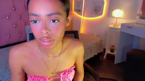 peneelopeecute online show from August 6, 2026, 8:33 pm