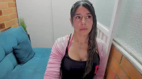 Penelope online show from October 31, 2025, 7:04 pm