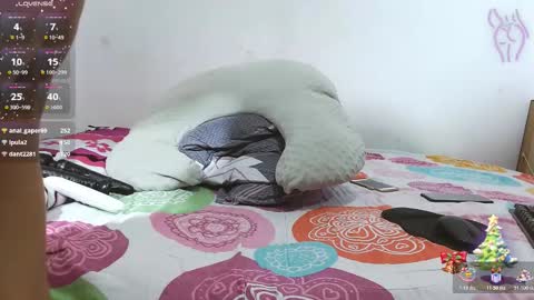 Snapshot of penelope_29 chatting on November 17, 2025, 1:22 am penelope_29 online show from November 17, 2025, 1:22 am