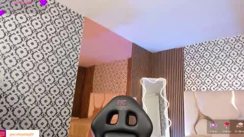 penelope online show from February 9, 2026, 3:32 am