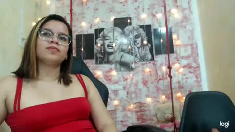 Snapshot of penelopeheart3 chatting on February 27, 2025, 5:45 am penelopeheart3 online show from February 27, 2025, 5:45 am