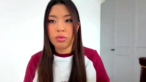 Adel online show from February 6, 2026, 9:23 am