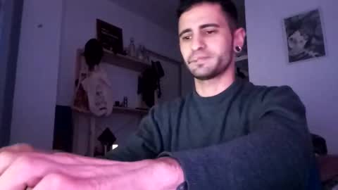 penesvoladores92 online show from December 21, 2024, 6:09 am