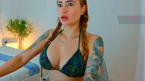 Snapshot of pennyy__ chatting on June 9, 2026, 8:26 am Hi Im Penelope better vibrations 1111 online show from June 9, 2026, 8:26 am