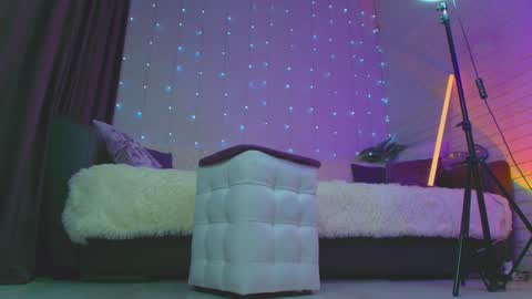 Snapshot of pepper_cat chatting on December 1, 2024, 10:43 pm Dia online show from December 1, 2024, 10:43 pm