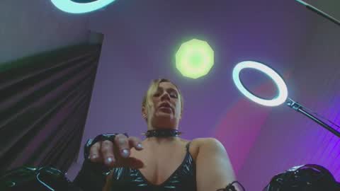 Snapshot of pepper_cat chatting on December 26, 2024, 2:44 am Dia online show from December 26, 2024, 2:44 am