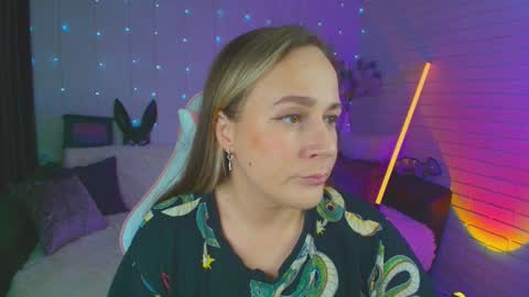 Snapshot of pepper_cat chatting on January 10, 2025, 10:39 am Dia online show from January 10, 2025, 10:39 am