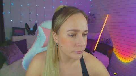 Snapshot of pepper_cat chatting on January 10, 2025, 8:48 pm Dia online show from January 10, 2025, 8:48 pm