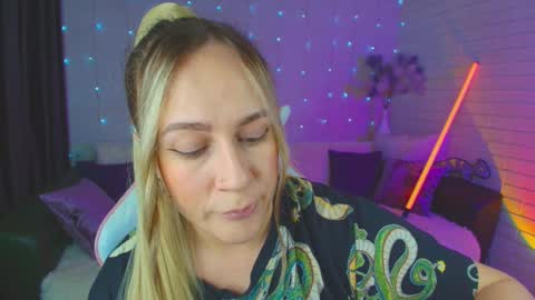 Snapshot of pepper_cat chatting on January 20, 2025, 5:27 pm Dia online show from January 20, 2025, 5:27 pm