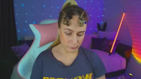 Snapshot of pepper_cat chatting on February 9, 2025, 11:15 pm Dia online show from February 9, 2025, 11:15 pm