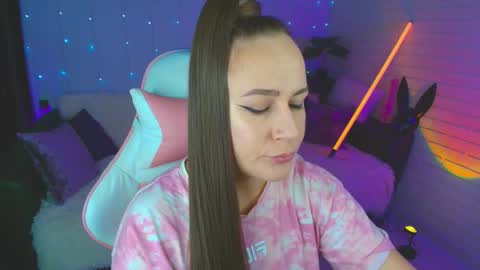 Snapshot of pepper_cat chatting on October 7, 2025, 9:34 pm Dia online show from October 7, 2025, 9:34 pm