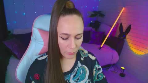 Snapshot of pepper_cat chatting on November 1, 2025, 11:18 pm Dia online show from November 1, 2025, 11:18 pm