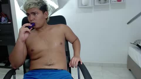 percibal_junior1 online show from January 27, 2025, 4:52 am