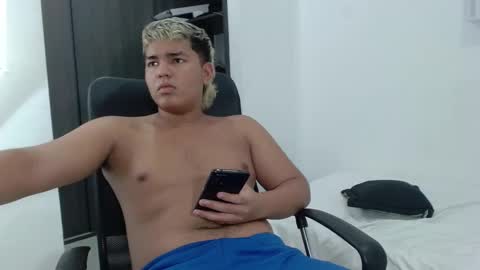 percibal_junior1 online show from February 12, 2025, 4:54 am