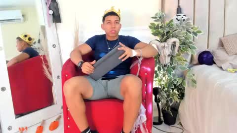 Snapshot of percy_god chatting on November 2, 2025, 8:22 pm percy_god online show from November 2, 2025, 8:22 pm