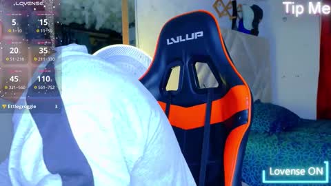 Snapshot of perfec_king00 chatting on October 28, 2025, 10:01 pm Jacob online show from October 28, 2025, 10:01 pm