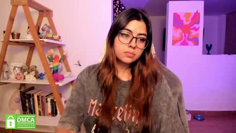Sarah Ana Banana online show from May 15, 2026, 3:13 am