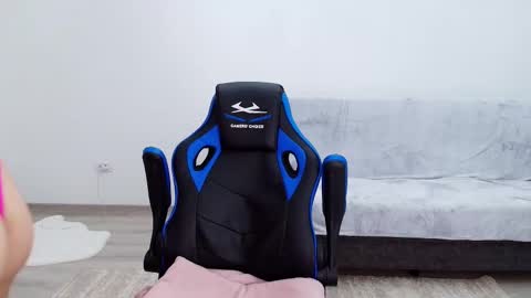 Daisy online show from October 6, 2025, 7:17 am