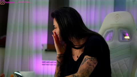 Dee online show from February 24, 2026, 6:06 pm