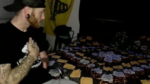 Snapshot of perfectwetfit chatting on November 2, 2025, 4:04 am ThePerfectFit online show from November 2, 2025, 4:04 am