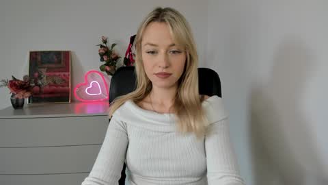Cindy online show from December 6, 2024, 10:16 am