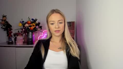 Cindy online show from October 2, 2025, 5:36 am