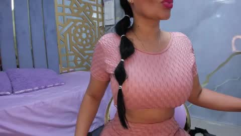 PERLA online show from February 8, 2025, 10:29 pm