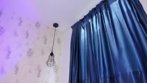 Snapshot of perlaa7 chatting on April 6, 2026, 7:59 pm Perla online show from April 6, 2026, 7:59 pm