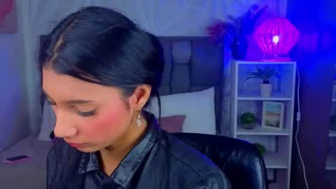 Snapshot of perlaa_moon_ chatting on July 14, 2026, 6:57 pm PERLA online show from July 14, 2026, 6:57 pm