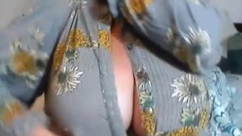 perlita070822 online show from August 2, 2026, 2:32 am