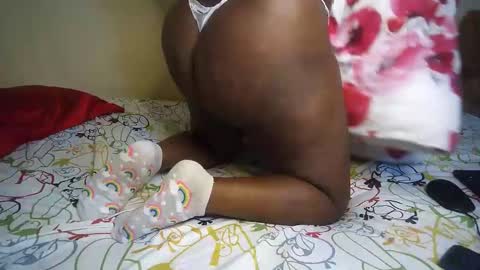 perpetual_doll online show from January 4, 2025, 1:10 am