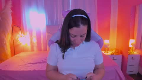 Marie online show from April 29, 2026, 11:58 am