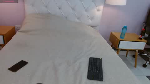 Persefone  online show from January 13, 2026, 11:26 am