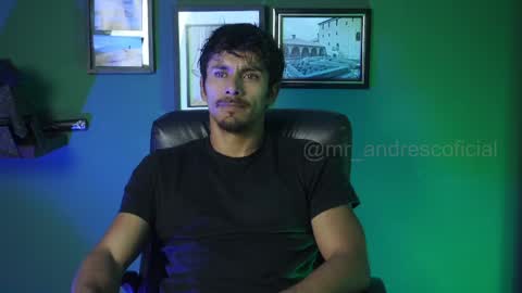 andres    online show from January 12, 2026, 11:10 pm