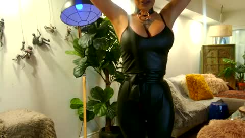 love when you call me persiN0 PM  NO C2C online show from March 4, 2025, 1:59 pm