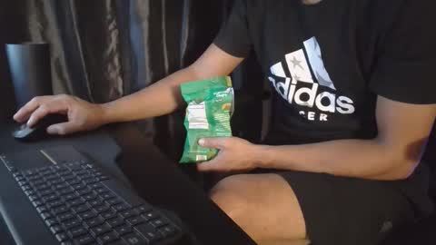 Lalo   x peruvianevil  ig peruvianevil  online show from January 7, 2026, 6:05 am