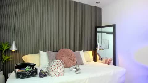 Lizza online show from September 20, 2025, 11:44 am