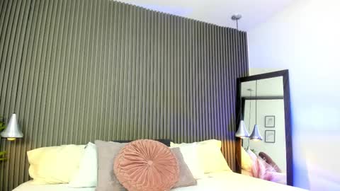 Lizza online show from October 2, 2025, 11:28 am