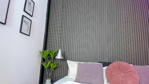 Snapshot of pervert_lizza chatting on June 10, 2026, 3:29 am Lizza online show from June 10, 2026, 3:29 am