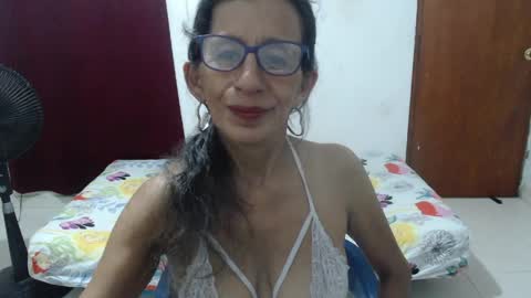 Snapshot of pervert_milf4uu_4 chatting on March 27, 2026, 4:51 am luz online show from March 27, 2026, 4:51 am