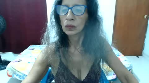 luz  online show from June 24, 2026, 4:11 am