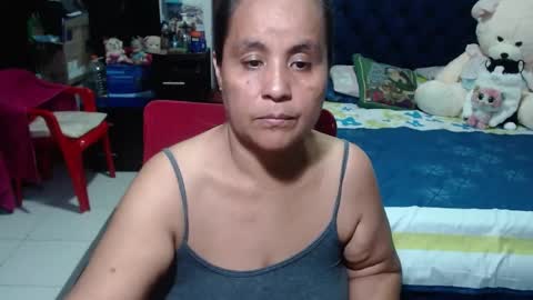Snapshot of pervert_mommy_x chatting on December 12, 2024, 10:45 am SAMY online show from December 12, 2024, 10:45 am