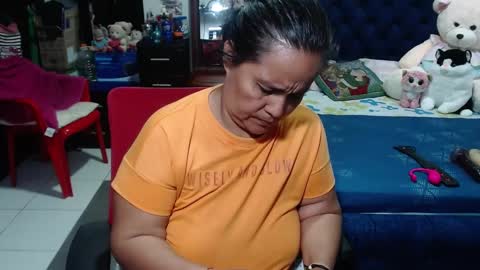 Snapshot of pervert_mommy_x chatting on December 15, 2024, 3:31 pm SAMY online show from December 15, 2024, 3:31 pm