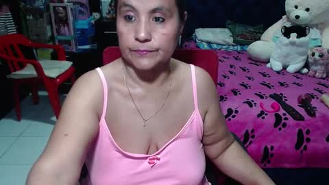 Snapshot of pervert_mommy_x chatting on February 13, 2025, 9:09 am SAMY online show from February 13, 2025, 9:09 am